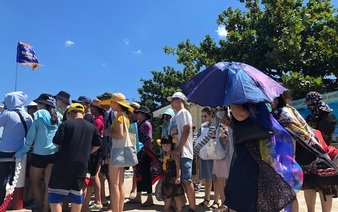 Tourists hit with poor service quality as firms race to cut prices to Cham Islands