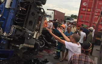 Five onlookers fatally crushed by truck while watching accident in northern Vietnam