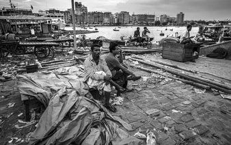Exhibition brings life in Bangladesh's capital closer to Vietnamese