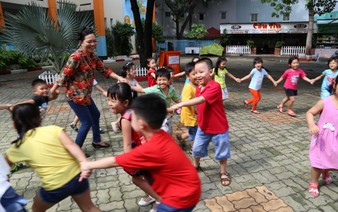 A grand day out for Vietnamese children