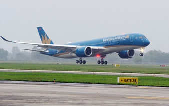 Vietnam suspends flights at five airports due to Storm Etau