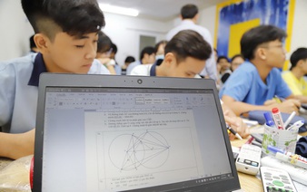 Hanoi, Saigon students squeeze time for extra classes as high school entrance exam nears