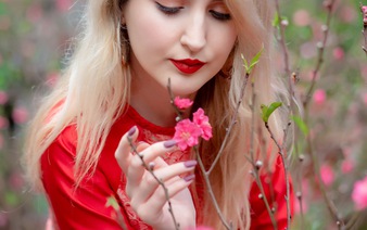 Ao dai, culture and students: Albanian Tik Tok star on why she calls Vietnam ‘home’
