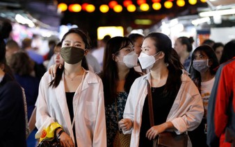 Restaurants start welcoming vaccinated customers in Vietnam’s Khanh Hoa