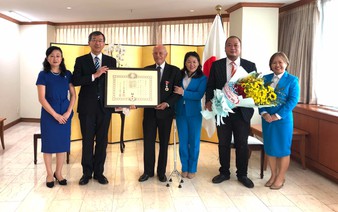 Japan awards Order of the Rising Sun to Vietnam’s former language center principal