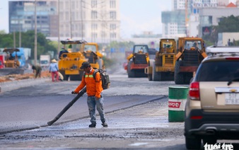 Ho Chi Minh City begins expansion of Nguyen Van Linh Avenue