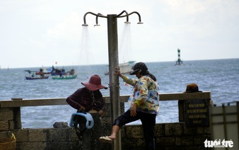 Vung Tau City bans shampoo, soap at beach showers