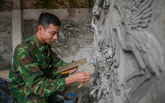 Embossed paintings by Vietnam's former soldier go viral Tiktok
