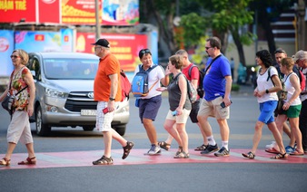 Vietnamese travel firms hope to draw more tourists with visa exemptions for 3 European nations