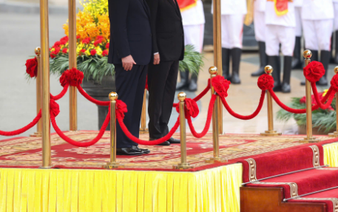 Vietnam’s State President hosts welcome ceremony for King of Belgium
