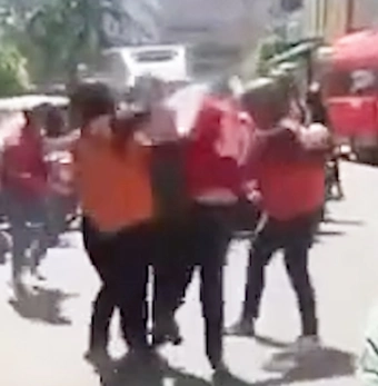 Nhóm shipper hỗn chiến ở TP.HCM khi tranh cãi 'ai chạy nhiều đơn hàng hơn'