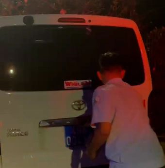 Xử phạt 2 tài xế xe cứu thương bật đèn ưu tiên khi không chở bệnh nhân