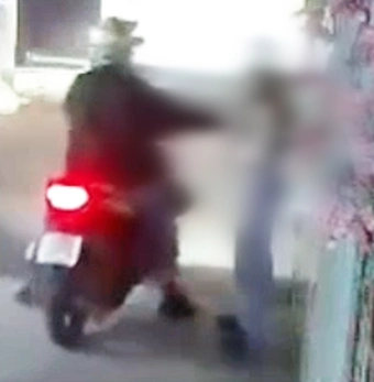 Thanh niên sàm sỡ cô gái trong hẻm phường Cầu Kiệu bị xử phạt, buộc xin lỗi công khai