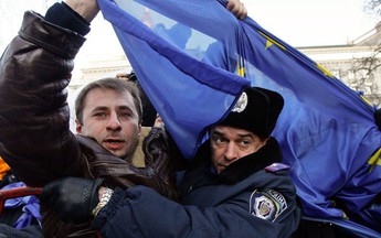Ukraine: Ai "đánh cắp ước mơ"?