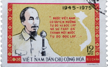 Hình Bác Hồ trong những con tem lớn