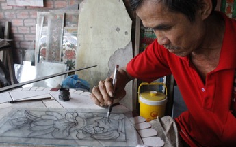 Hồn nghề trên khuôn kiếng