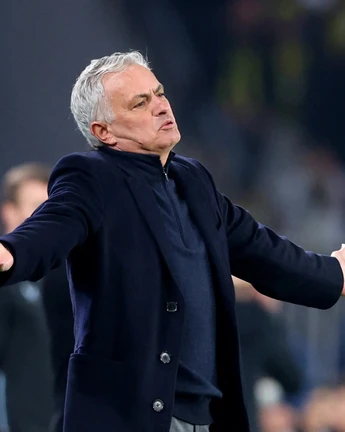 Man Utd được khuyên cân nhắc tái hợp Jose Mourinho
