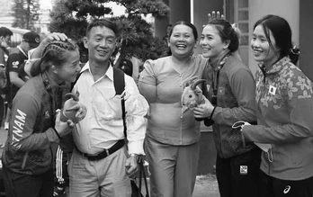 Vừa trở về từ Thái Lan, ba chị em cùng giành HCV SEA Games 33 đau buồn nhận tin cha qua đời