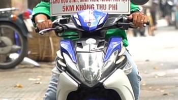 Anh GrabBike "khùng" và những chuyến xe đầy niềm vui