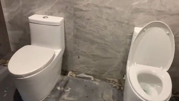 Nhà vệ sinh phục vụ Sea Games 30, hai bồn cầu chung một phòng