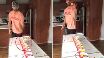'Thánh Ping Pong' ném trúng 12 quả vào ly liên tiếp