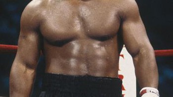 Những cú knock out đẹp mắt của huyền thoại Mike Tyson