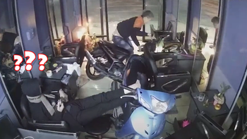 Thanh niên vừa nổ máy vừa dắt xe vào nhà và cái kết 'tan vỡ'