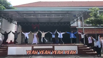 'Chết cười' với 'How you like that' phiên bản tập thể học sinh 'quẩy' khắp trường