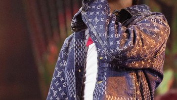 Sơn Tùng M-TP xuất hiện giữa 'tâm bão', bạn thân lên tiếng bênh vực