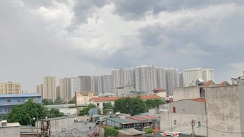 Khoe trường có 'view tâm linh', thanh niên tạo trend ớn lạnh trong group học đường