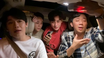 Trấn Thành và hội bạn thân cover hit ‘Đường em đi anh sẽ đi ngược lại’ trên ôtô