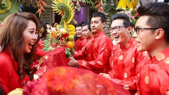 Đàn ông lăng nhăng sở hữu một điểm chung: Có thuyền vẫn muốn sắm thêm ghe, có người yêu nhưng vẫn đi bê tráp để... cua gái!