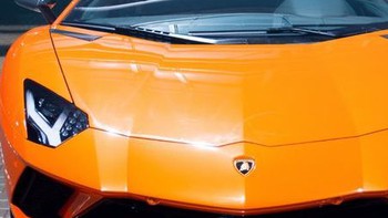 Thanh niên nhịn ăn 40 ngày để xin Chúa ban cho xe Lamborghini