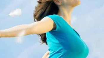 Mùa dịch, thử học 4 bài thở khỏe phổi, tăng cường miễn dịch