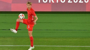 Người chuyển giới đầu tiên giành HCV Olympic