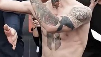 Võ sĩ chưa đấu đã hổ báo bị đối thủ hạ knock-out