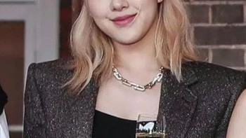 'Giao diện' mới của Rosé (Blackpink) làm netizen muốn 'quay xe'