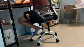 Ảnh vui 16/6: Bố không biết buồn hay vui khi được con gái vẽ tặng