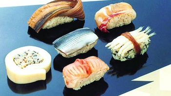 Sushi thời Edo khác gì sushi thời hiện đại?