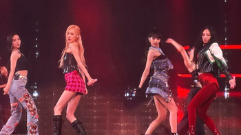 Có thiệt là BLACKPINK thiếu chuyên nghiệp trong concert vòng quanh thế giới?