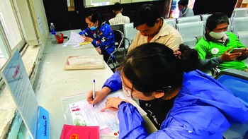 Hộ khẩu: Sao vẫn làm khó dân?