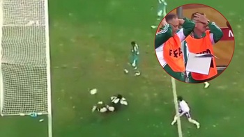 Pha đệm bóng cận thành ra ngoài có 1-0-2