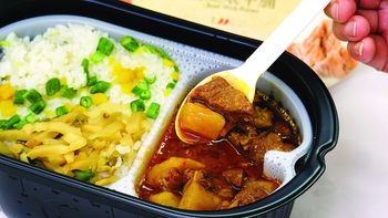 Trung Quốc chiều chuộng người mê "ăn sẵn"