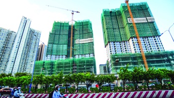 Không giải cứu thị trường bất động sản có làm "suy sụp" nền kinh tế?