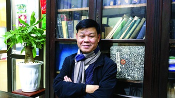 Người nhìn thấy một miền núi không nghèo