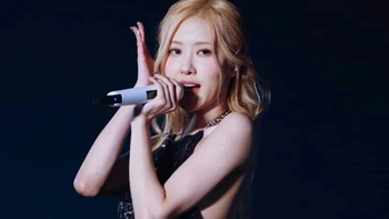 Gặp sự cố váy áo, Rosé được khen tới tấp vì xử lý chuyên nghiệp