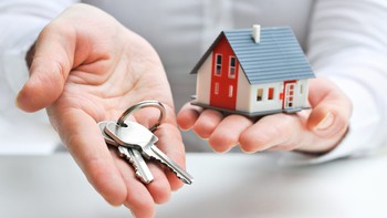 Giao dịch nhà đất qua sàn: Những chông gai để đi tới cái đúng