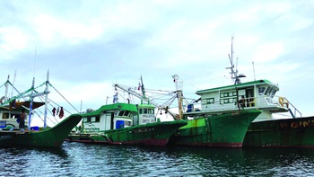 Hơn 300 ngày gỡ thẻ vàng của Philippines