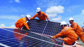 Bán điện mặt trời cho hàng xóm: Luật không cấm, cơ quan chức năng e dè