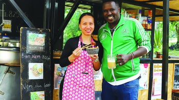Cuộc sống đa sắc của người Việt ở Kenya